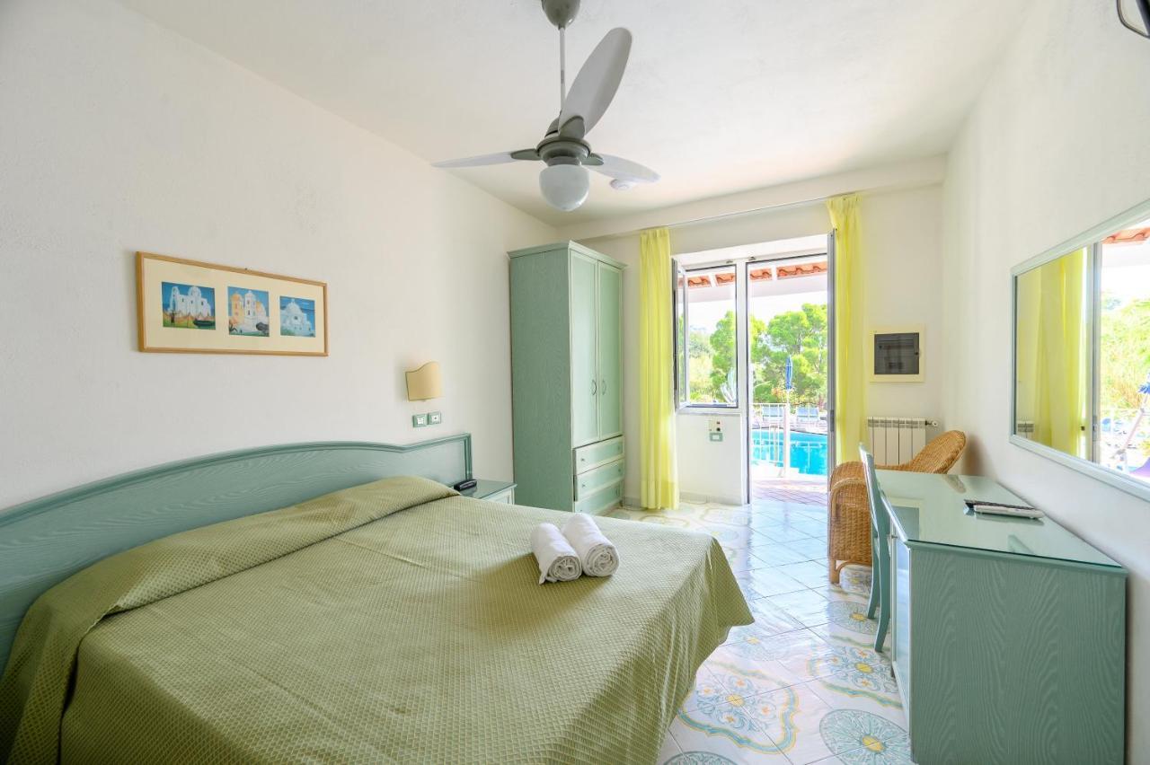 Hotel Parco Cartaromana Ischia Eksteriør billede