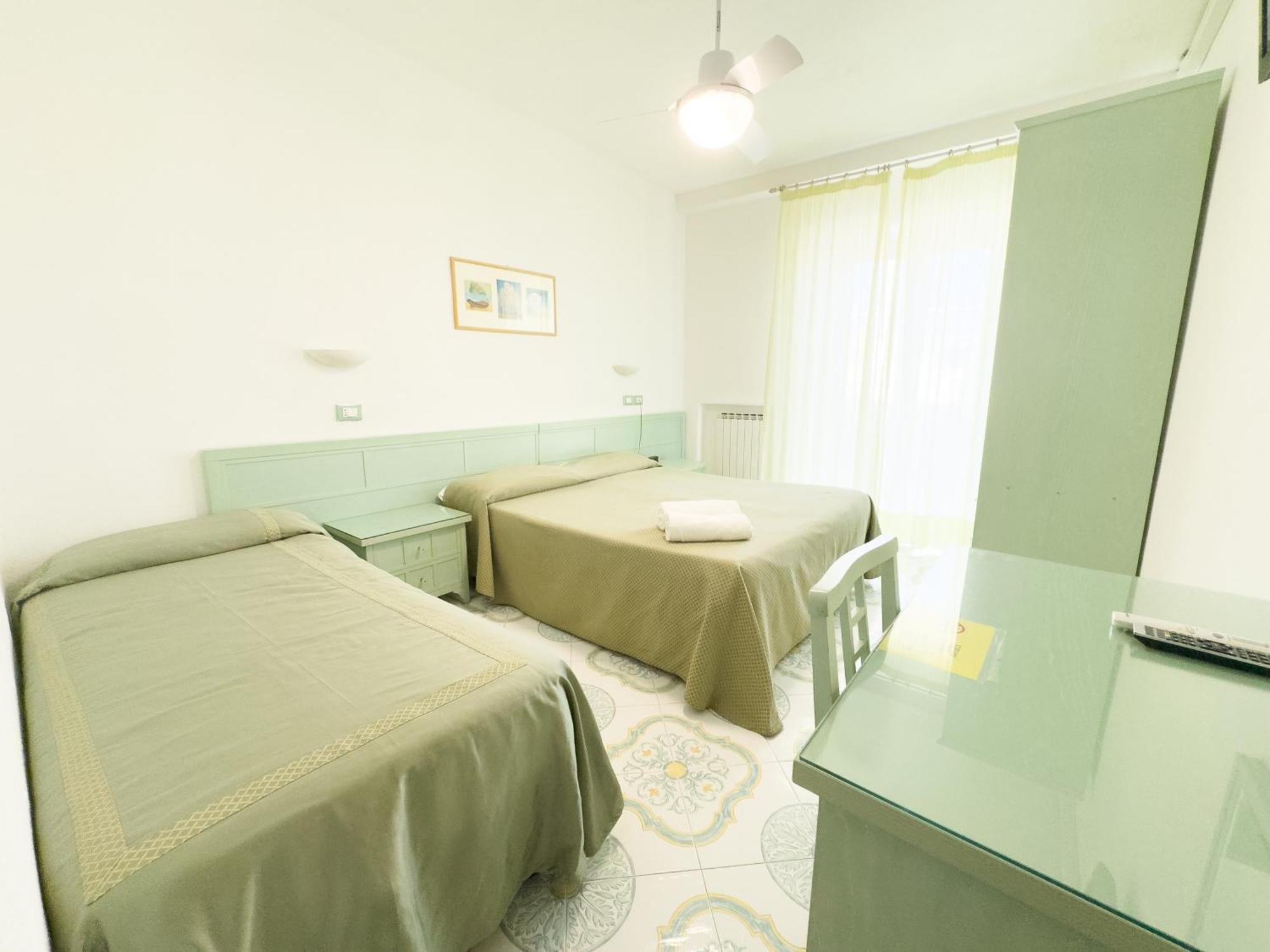 Hotel Parco Cartaromana Ischia Eksteriør billede